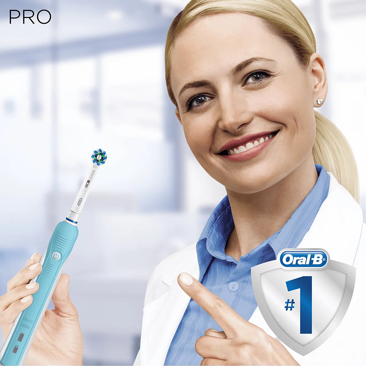 Oral-B Pro 700 CrossAction Electric Toothbrush – D16513